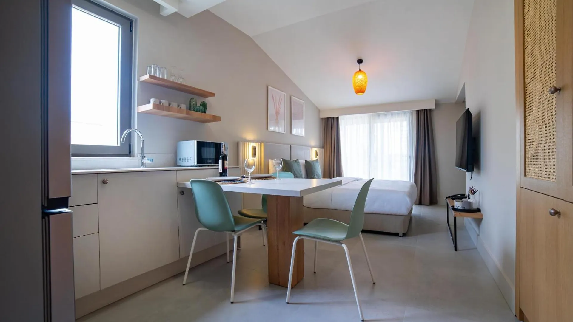 Bomo Suites 안탈리아